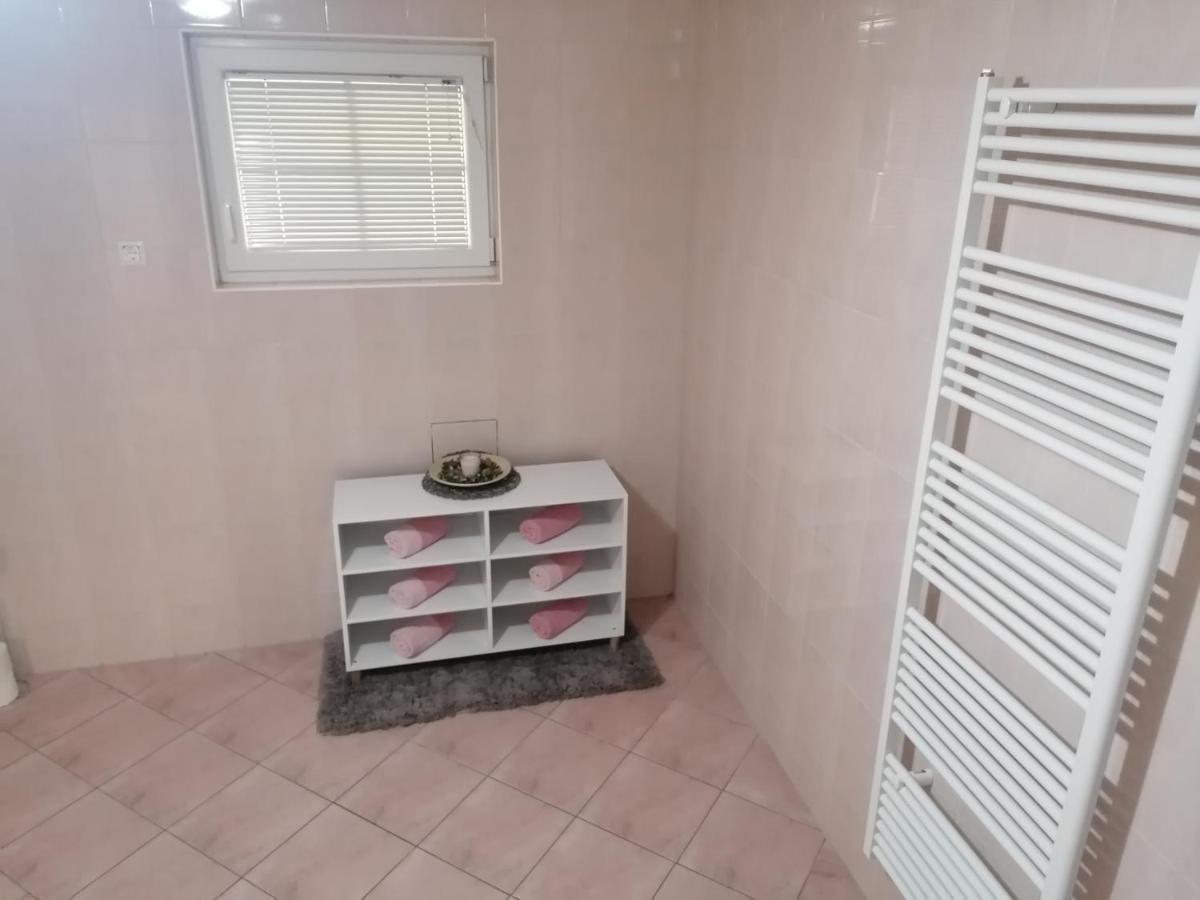 Apartma Sandi Sentilj Kültér fotó